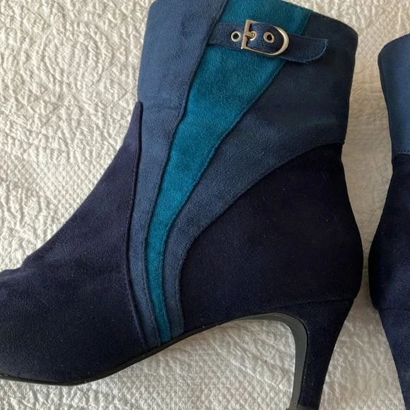 8 1/2 M Midnight Blue Impo Boots - Picture 6 of 7